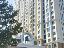 近万达地铁 小两室,东,南向采光视野好 房主诚心出售