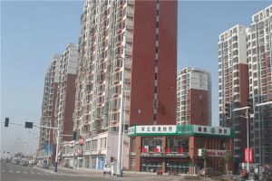 距离南湖2公里,好楼层南客厅带装修拎包入住!
