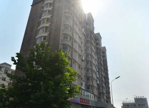 金海蓝湾3室1厅1卫南北朝向2000.00元/月出租