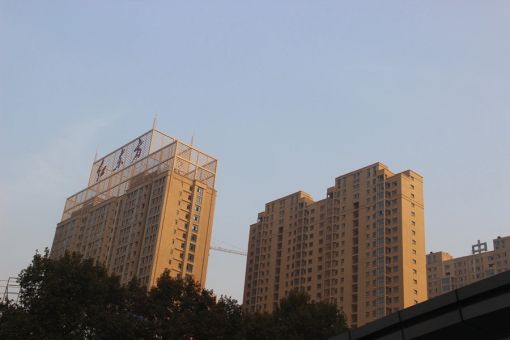 中迈红东方广场1室1卫北朝向4500.00元/月出租