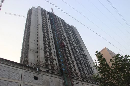 中迈红东方广场3室2厅2卫南北朝向1600.00元/月出租