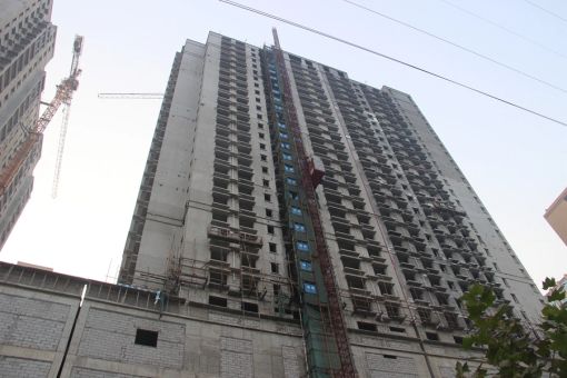 中迈红东方广场1室1卫南朝向900.00元/月出租