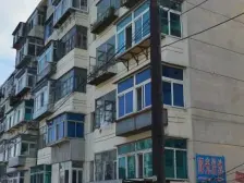 店长推荐 步梯二楼,装修保持干净利索...