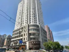 此房地理位置好,户型规矩,视野好,楼层好,出行方便