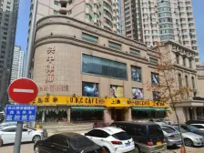 新开路好房源 位置好交通方便,单价低,面积大