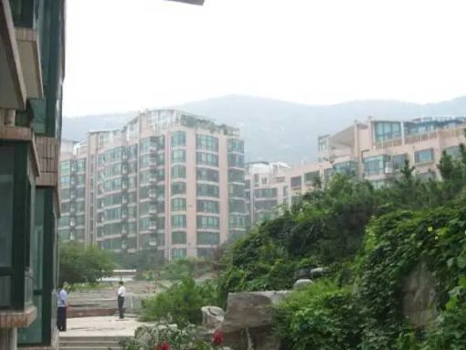 建工花园4室2厅2卫南北朝向3400.00元/月出租