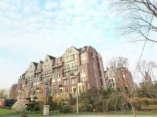 天鸿1.7英里 双拼别墅 带车位 带露台