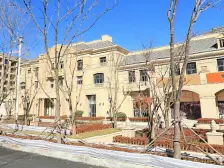 平层大宅,南北通透,采光好,温泉入户