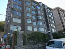 多层电梯洋房,一梯一户大平层,南面靠山,空气好,