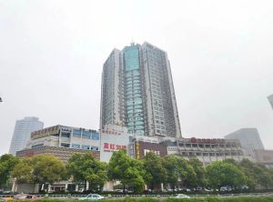户型通透,地铁口,国金芙蓉广场,单价低,诚心出售