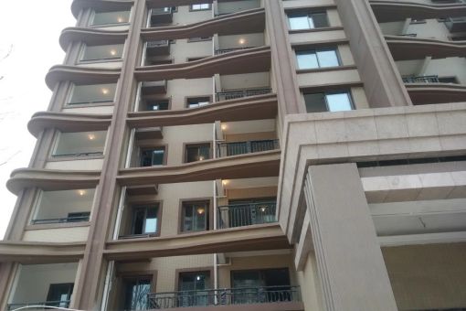 雅居乐国际花园4室2厅2卫南北朝向2500.00元/月出租