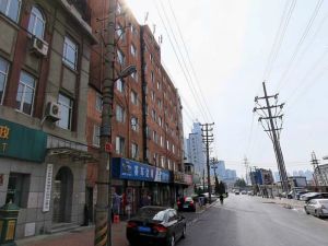 产权满五不唯一,中间楼层南向,手续清晰无欠贷