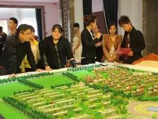 封闭小区顶跃四室五明好房即买买即住