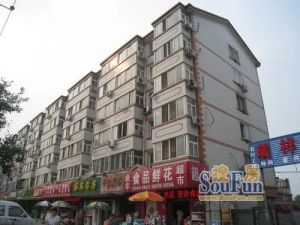 急卖一楼百货楼体育场4号院2室一厅双气一户