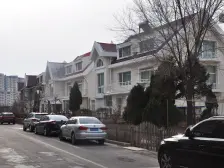 中南苑入口位置 中间楼层 户型方正,大四室