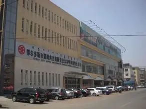 05年建地暖 步梯四楼楼 三中旁边 国标3居带车库有产权