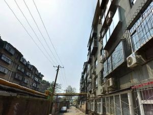 三号线地铁口省二院北站商圈二楼