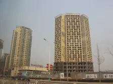 龙族峰景花园四期 1室1厅 南