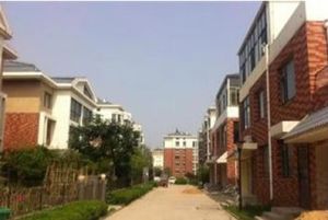 擂鼓石大街以北温泉小区东区采光好