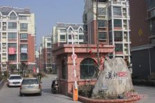 汉都华庭一楼带院子,采光好适合父母居住,田园生活