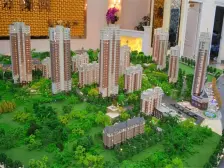 全封闭小区 南北通透 南客厅 带露台 精装修光线好