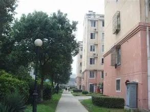 阳光楼层 南北朝向 空户可贷 停车方便采光好