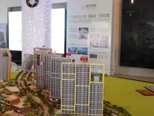 楼前后间距宽, 楼的户型好,房主诚心出售