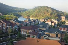 高档别墅区,纯独栋阳光充足,户型方正,位置好 安静