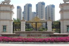 台江万达,地铁4号线,公交车,永辉,华伦等...