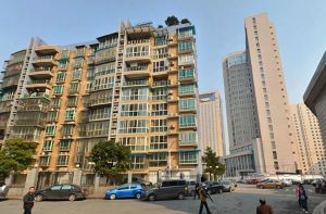 贺龙体育馆旁 省财政厅旁 大3房2厅优价出售