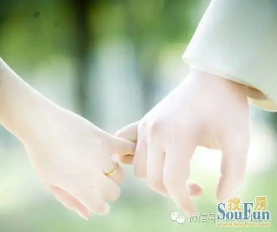 乾通·时代广场高富帅帅哥送爱心早餐啦