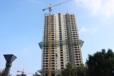 天元国际在建公寓的项目现场，现已封顶。