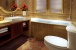 小户型卫生间装不开淋浴房?试试这两种设计,节省空间还更便宜!