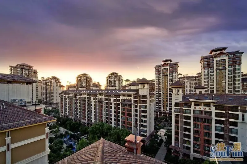 东五环富力又一城均价26000元/平米 两,三居户型