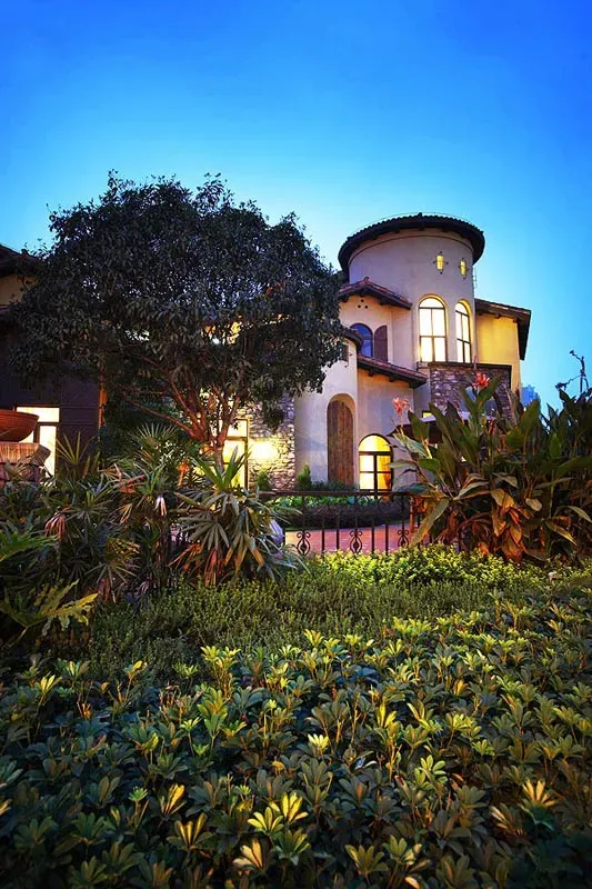 交通状况:轻轨3号线唐家院子站公交:166路; 245路; 288路; 323路; 818