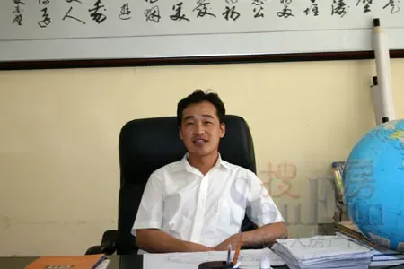 作为当时大家一致公认的"最有前途最有能力的人"的朱传和,在上海这个