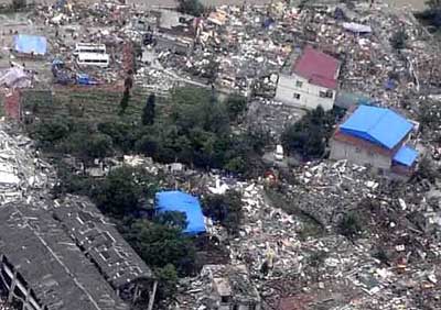 512汶川大地震十日谈守住希望重建家园