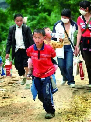 乐观勇敢坚强汶川地震中可爱的孩子们图