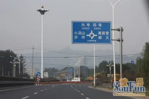 大柳树环岛实景拍摄 (摄影/笨笨)