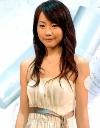 邓丽欣被确诊h1n1公关公司证实因病取消计划金牌旗下艺人邓丽欣原定22