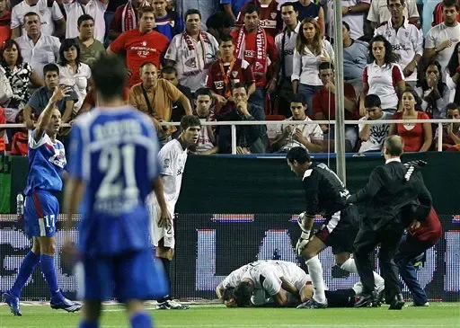 布兰妮墨菲家中猝死 细数猝死的体坛明星(图)