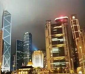 四大国有银行年底前停止对地产开发商放贷