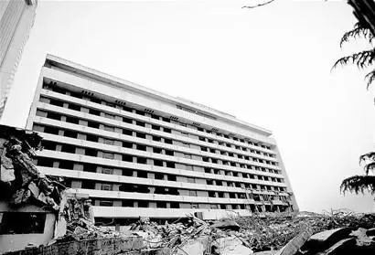 齐鲁宾馆11层主楼将爆破拆除 或变身五星级酒店_房产资讯-济南房天下