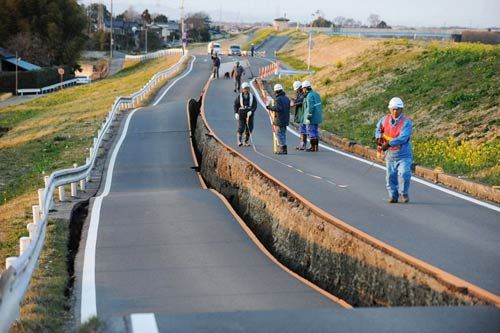 日本地震