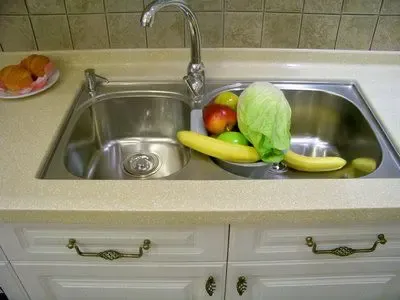 家居频道 新闻详情 欧派的台下盆设计这样的设计水盆位于台面下,台面