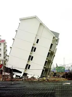 广东楼盘坍塌事故拷问:谁动了我们的房子?