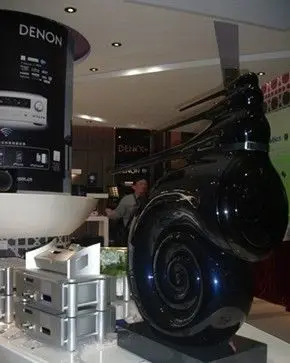 鹦鹉螺音箱(b w nautilus 英国 rmb:71万)