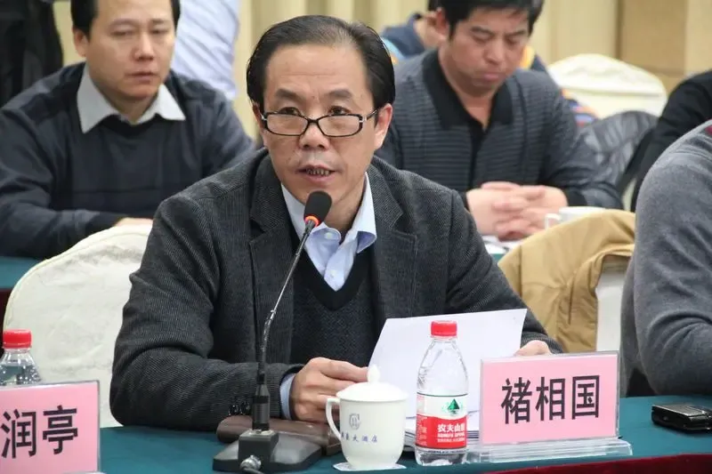 商界的带头大哥来了