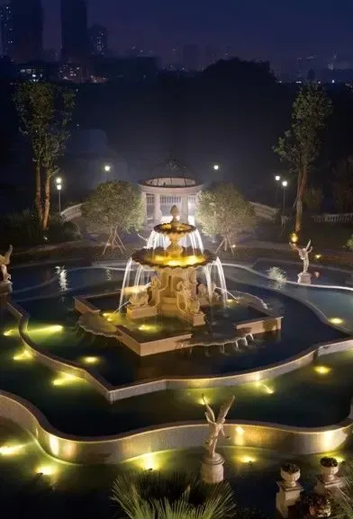 8年巅峰作品 棕榈泉楼王典范亮相_房产资讯-重庆房天下