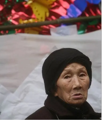 07年12月12日,爱情天梯刘国江去世,10月30日,徐朝清老人也走了【多